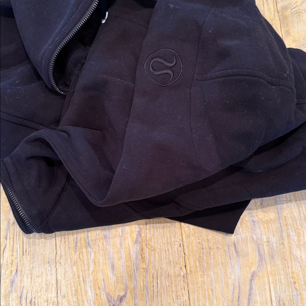 Lululemon Scuba Oversized 1/2 Zip Hoodie in Black - Picture 7 of 7